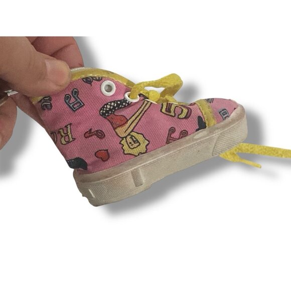 Vintage 90s Pink High Top Sneaker Keychain W/ Yellow Laces & Fun Graphic Print - Picture 2 of 6